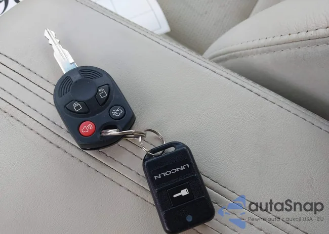 3LNHL2GC5CR828549: 42983185