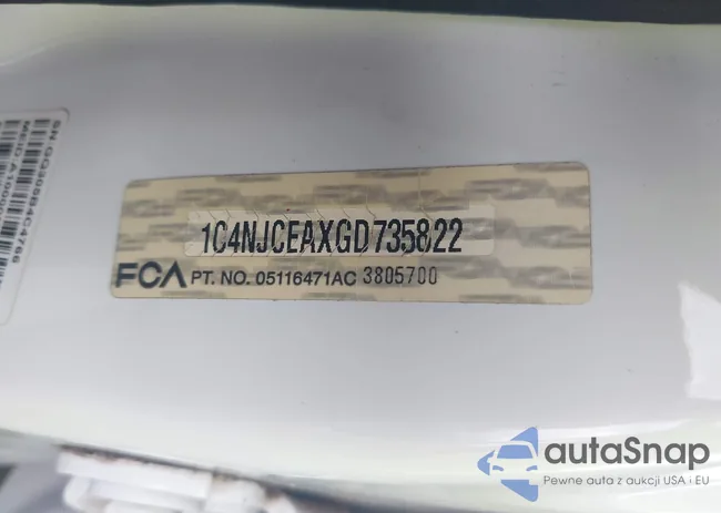 1C4NJCEAXGD735822: 42984360