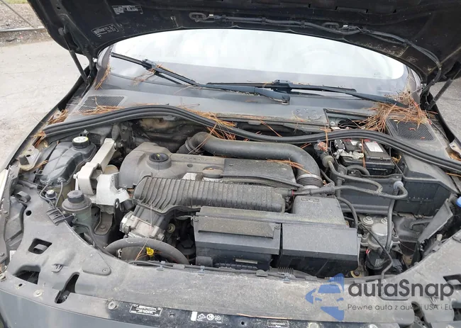 YV1622FSXC2108704: 42984586