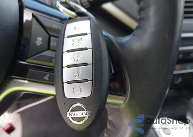 1N4BL4DV4MN310972: 42984594