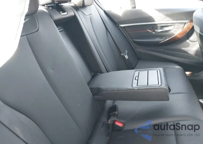 WBA8E7C57GK572893: 42984599