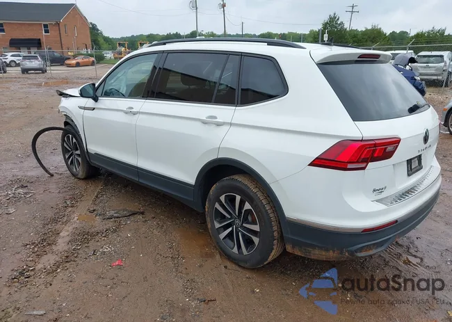 3VVFB7AX1PM024731: 42984717