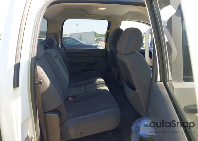 1GCHC23KX8F175187: 42983979