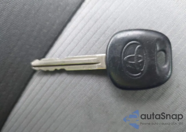 2T1BURHE1EC213585: 42984304