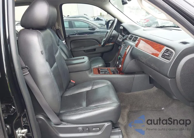 1GNSCCE00DR123350: 42984317