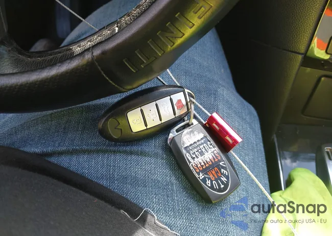 JN8CS1MW2FM482083: 42985560