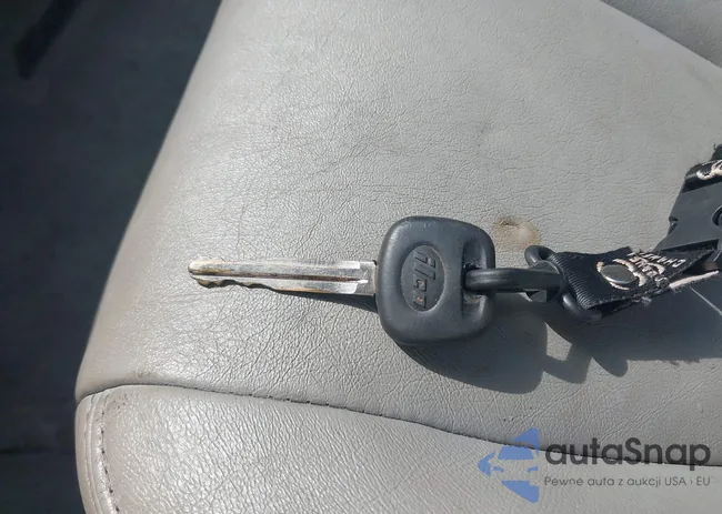 4T1BE46K49U832792: 42985572