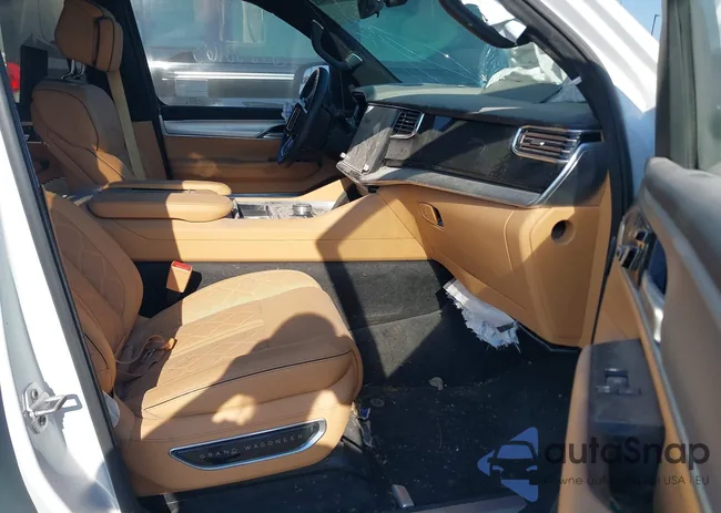 1C4SJSGP5PS502019: 42985653