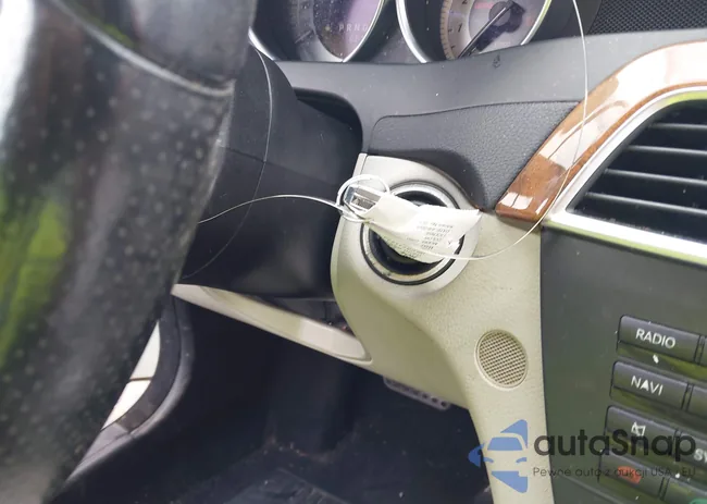 WDDGF4HB6CR235633: 42985297