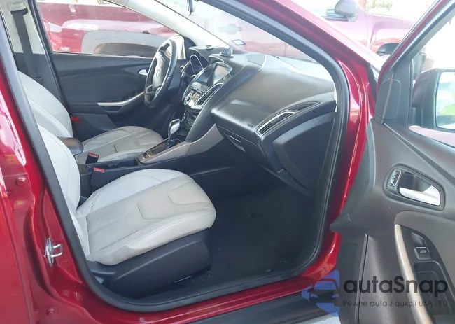 1FADP3J2XGL220940: 42986420