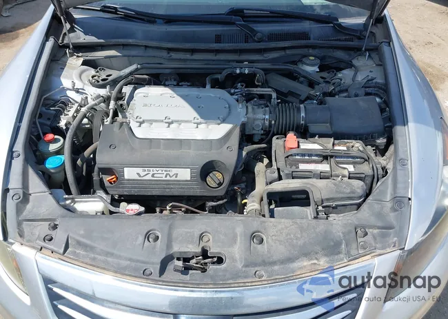 1HGCP3F86CA040316: 42986562