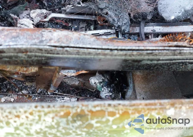 1G6DM57N330125005: 42986600