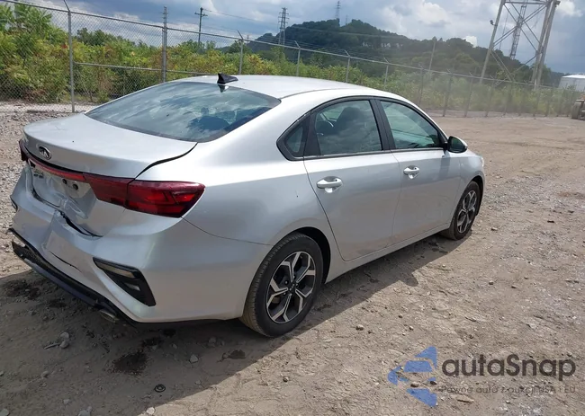 3KPF24AD8KE022447: 42986668