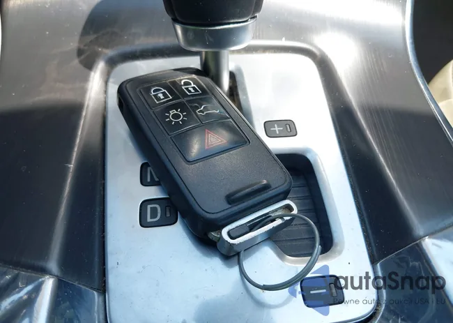 YV1622FS7C2128845: 42986689