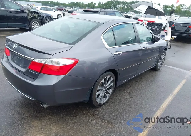 1HGCR2F51FA207325: 42986816