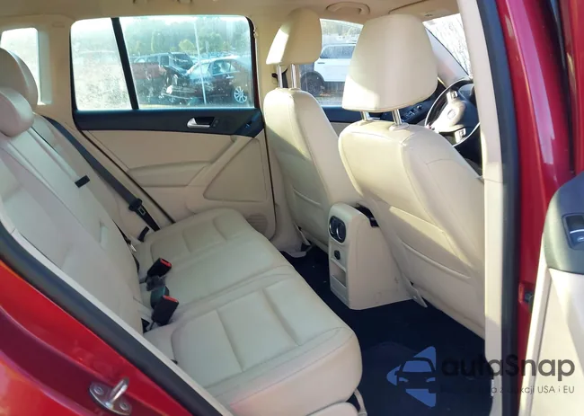 WVGBV7AX0GW039365: 42986033