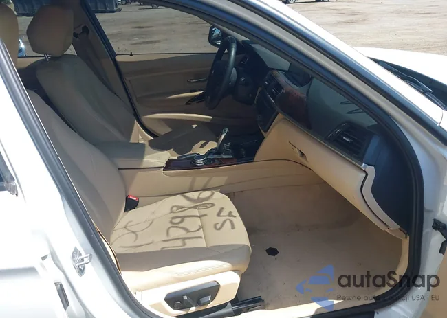 WBA3C3G59ENS71671: 42986060