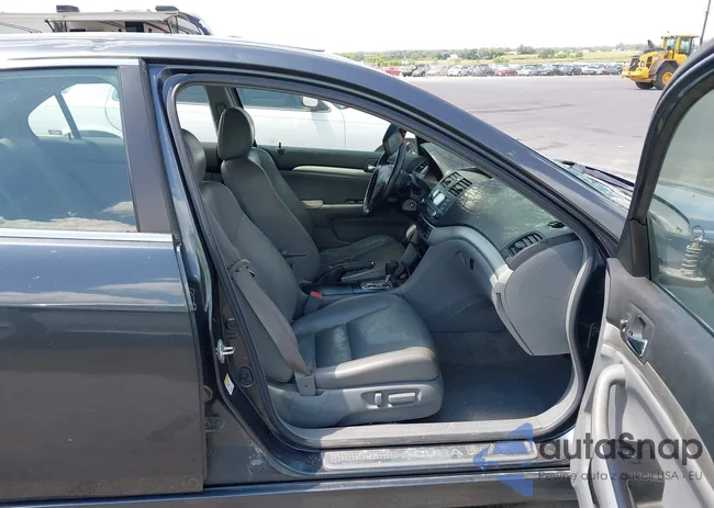 JH4CL96847C015808: 42986259