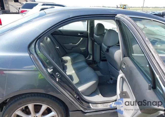 JH4CL96847C015808: 42986259