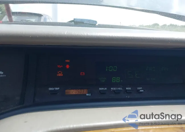 4T1BF28B9YU062165: 42987389