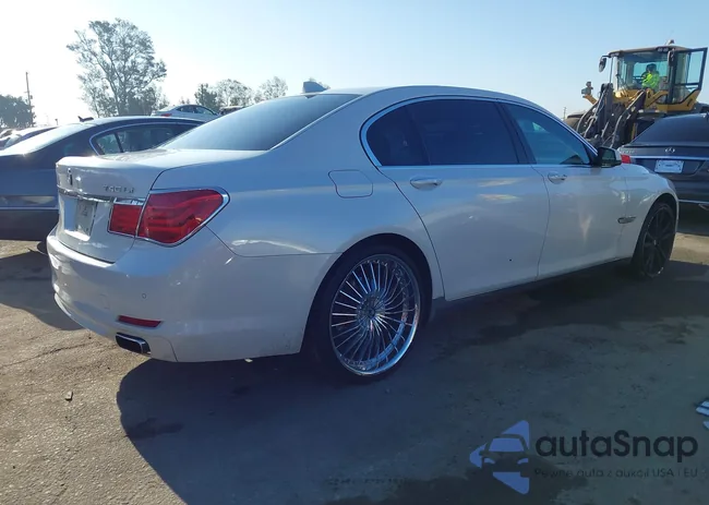 WBAKB4C54BC574990: 42987441