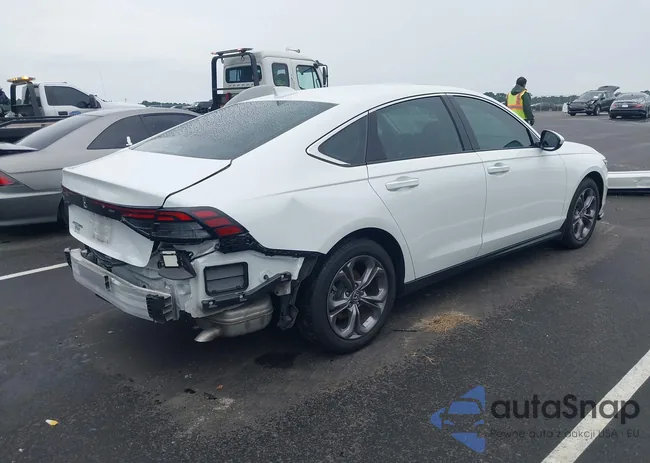 1HGCY1F30RA030671: 42987443