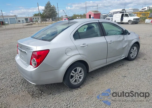 1G1JC5SH4F4178595: 42987628