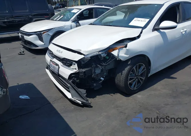 3KPF24AD1NE500177: 42987635