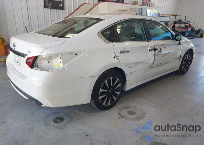 1N4AL3AP7JC262354: 42987784