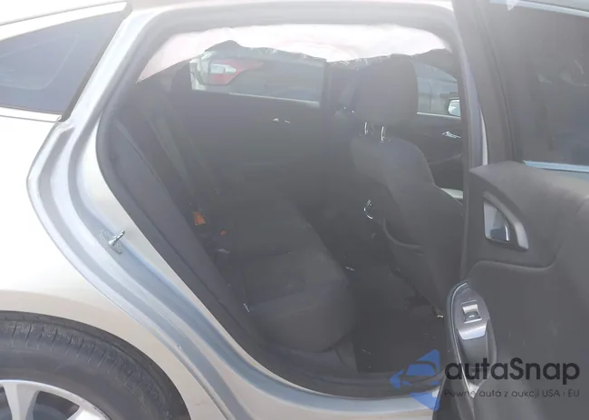 1G1ZD5ST6JF231668: 42987794