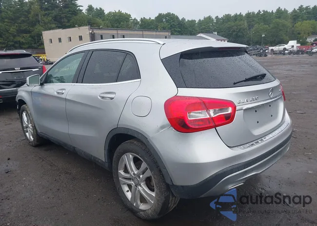 WDCTG4GB5GJ209143: 42987830