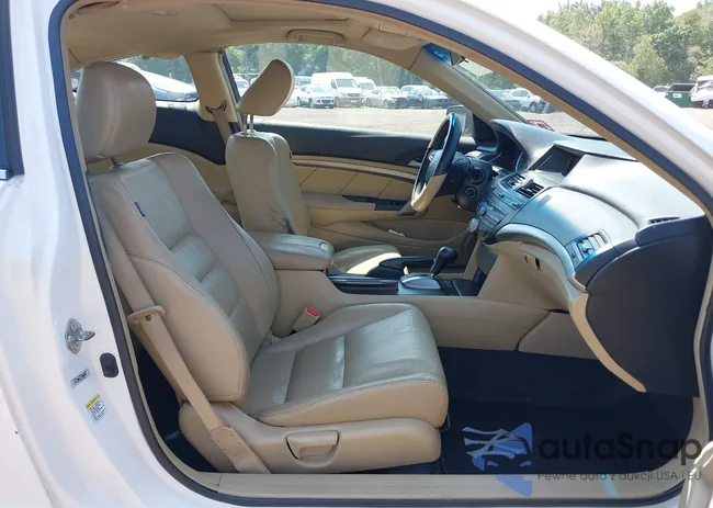 1HGCS22878A008349: 42987019