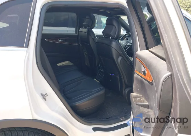 2LMTJ8LR7GBL20993: 42987184