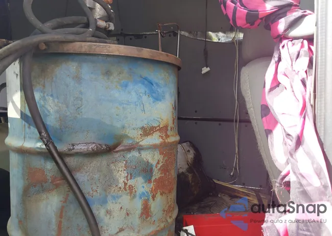 1N6BF0LY4GN810833: 42987198