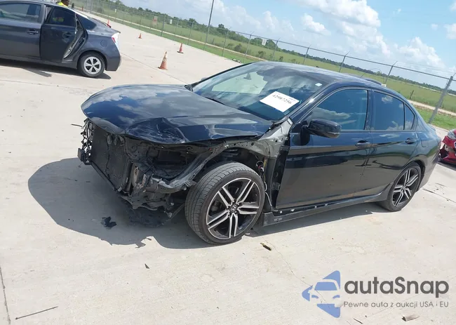 1HGCR3F97HA026290: 42987256