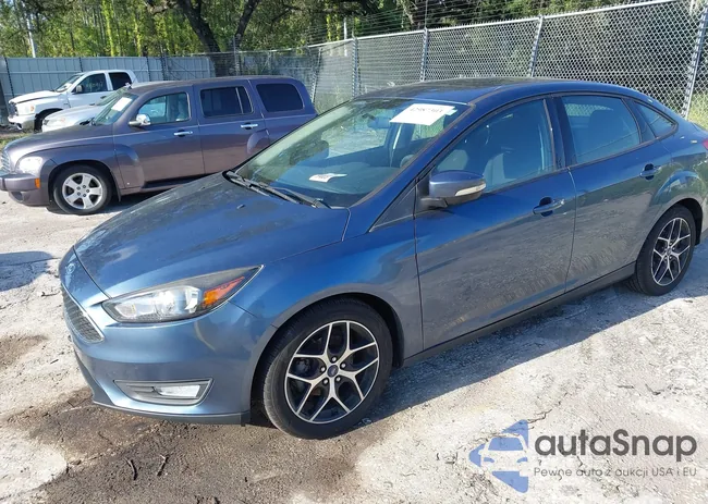 1FADP3H22JL216037: 42987303