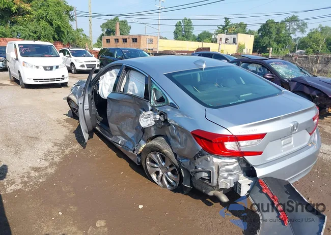 1HGCV1F17JA076266: 42988364