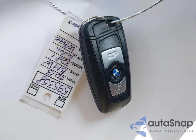 WBA3B5C57DF595358: 42988416