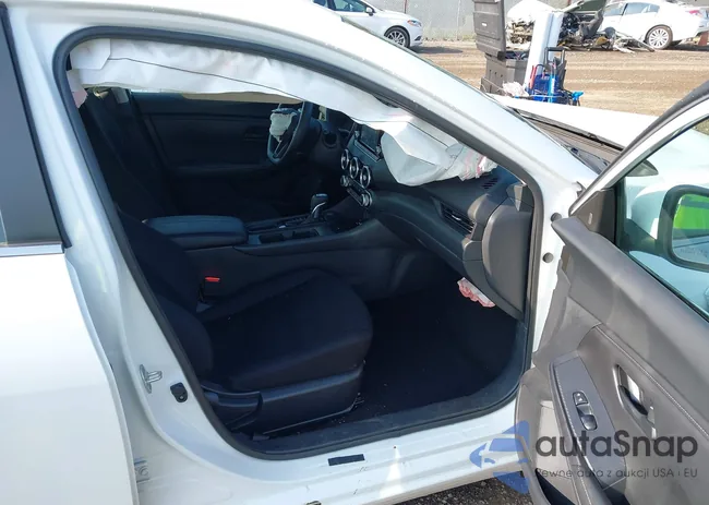 3N1AB8BV8RY315365: 42988451