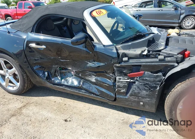 1G8MB35B68Y109397: 42988584