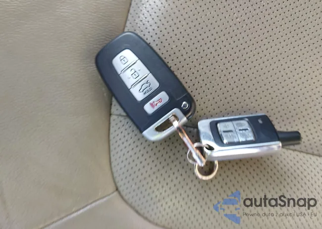 KNAGN4A73B5045701: 42988656