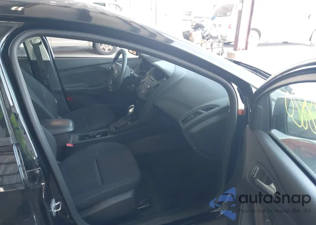 1FADP3FE2GL400089: 42988820