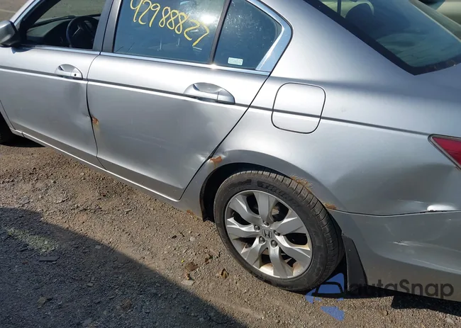 1HGCP26878A008850: 42988827