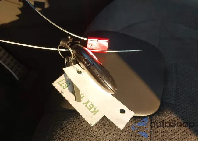 KMHL54JC7RA351201: 42988930