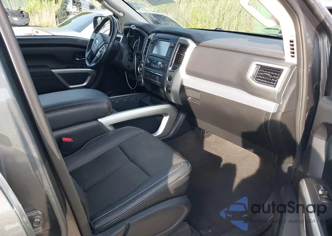 1N6AA1E58KN520526: 42988209