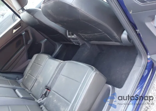 3VV2B7AX8MM056411: 42988314