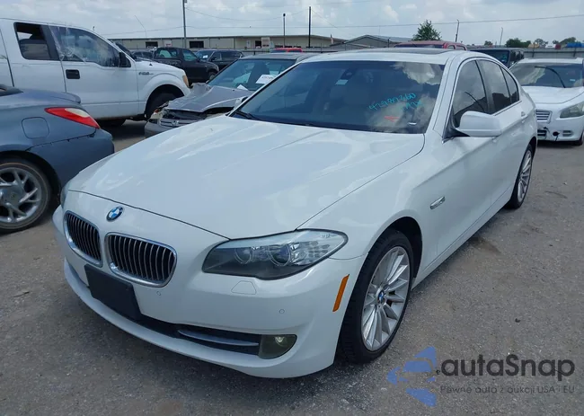 WBAFR7C51BC801499: 42989360