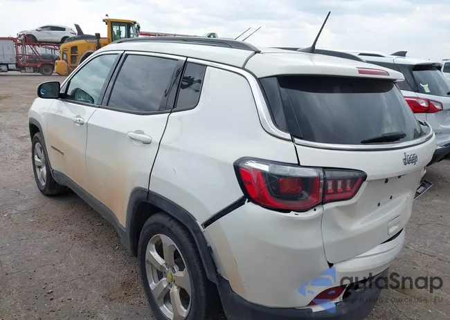 3C4NJCBB4KT802074: 42989397