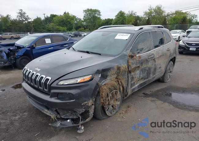 1C4PJLCB8FW516784: 42989455