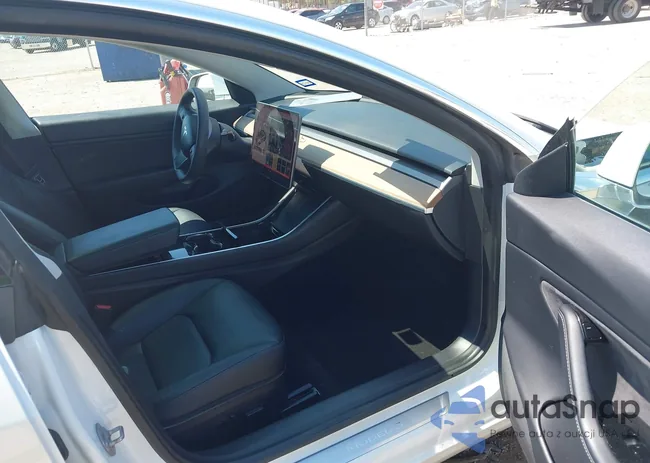 5YJ3E1EC5LF714283: 42989479